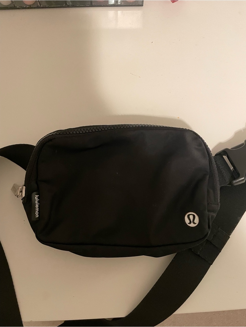 Lululemon Everywhere Belt Bag in black
